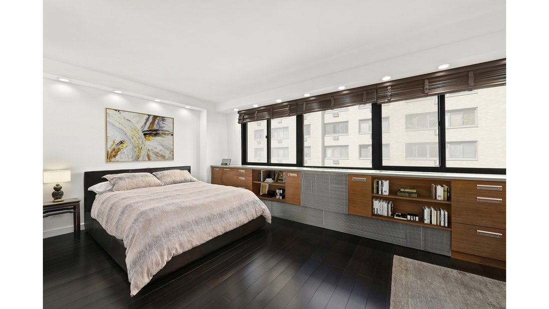 Co Op in New York, New York, United States 4 - 17360327