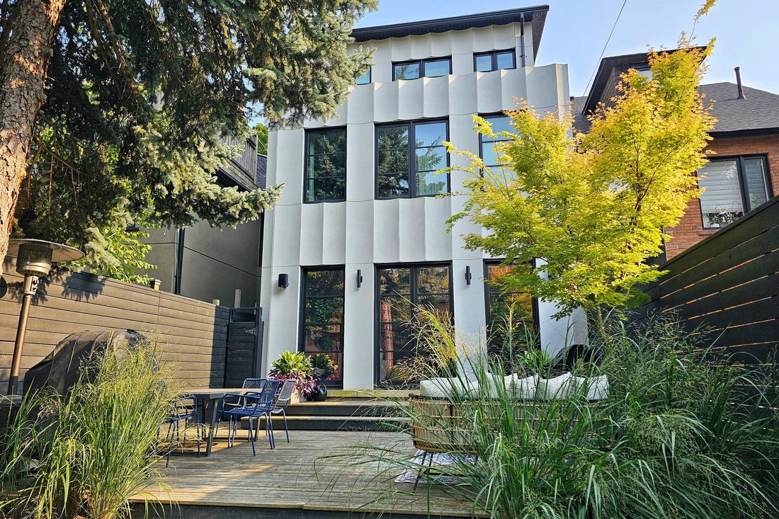 House in Toronto, Ontario, Canada 1 - 17364885