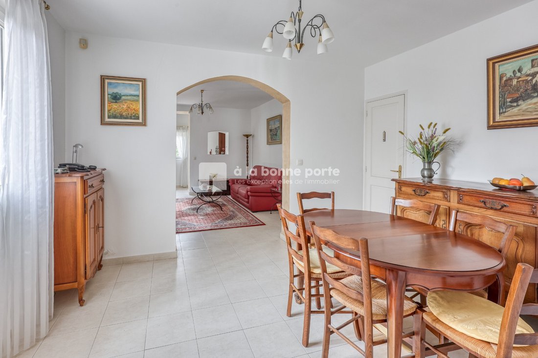 Villa in Saint-Cyr-sur-Mer, Provence-Alpes-Côte d'Azur, France 4 - 17368045