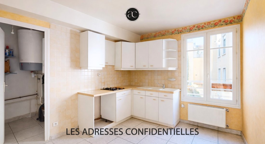 Apartment in Croix Rousse-Gros Caillou, Lyon 4e Arrondissement, Lyon 4 - 17357454