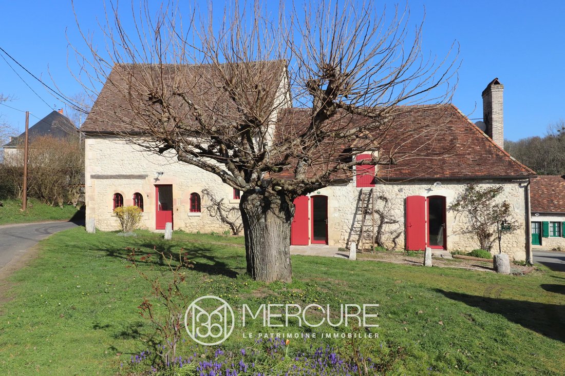 Estate in Saint-Pierre-de-Maille, Nouvelle-Aquitaine, France 3 - 12614280