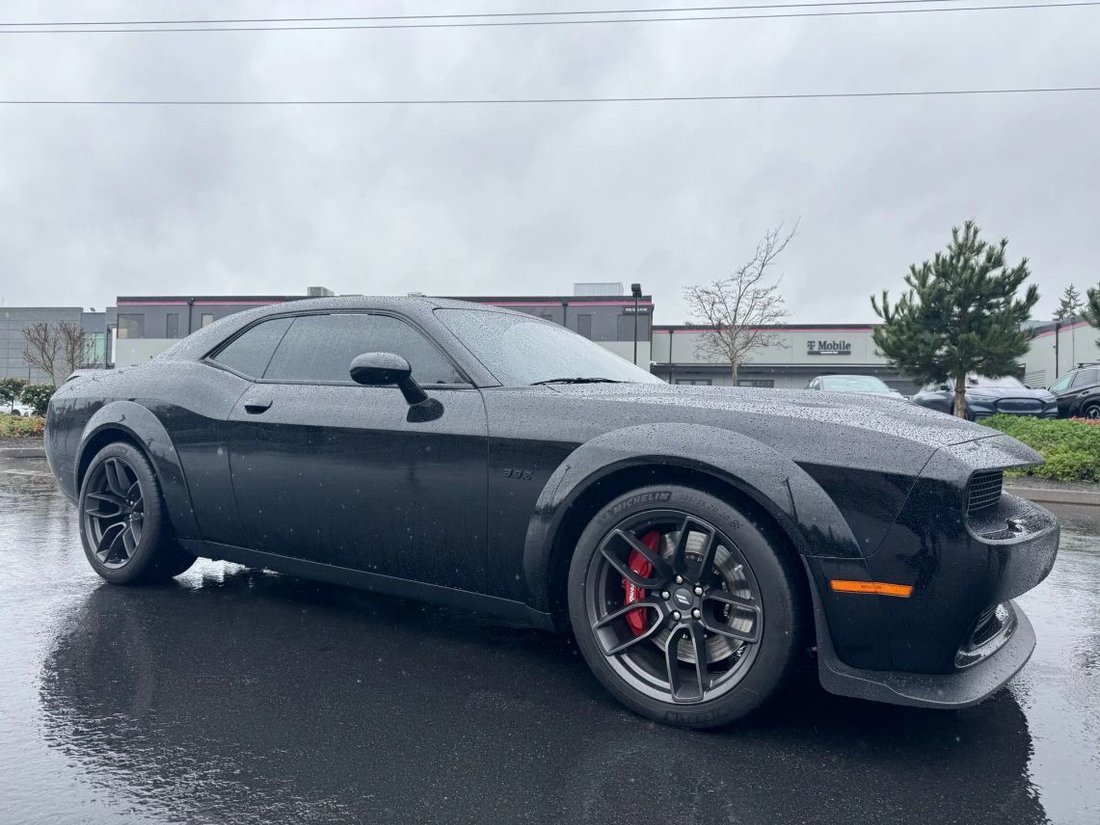 Coupe in Bellevue, WA, United States 1 - 17364491
