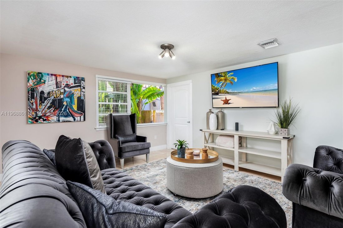 House in Miami, Florida, United States 3 - 17356475