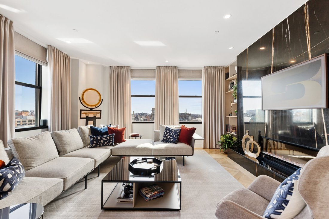 Condo in Boston, Massachusetts, United States 1 - 17365020