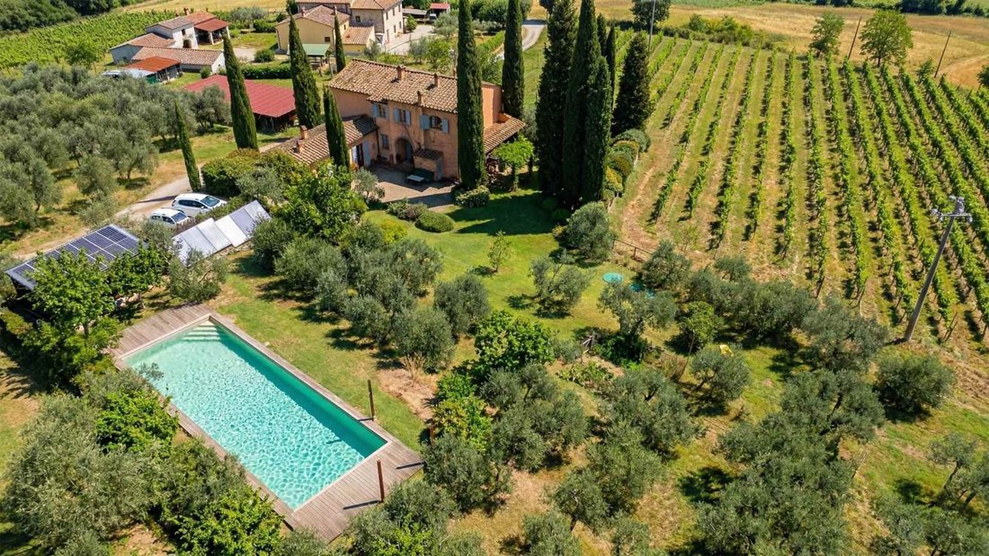 Apartment in Bucine, Tuscany, Italy 4 - 17361593