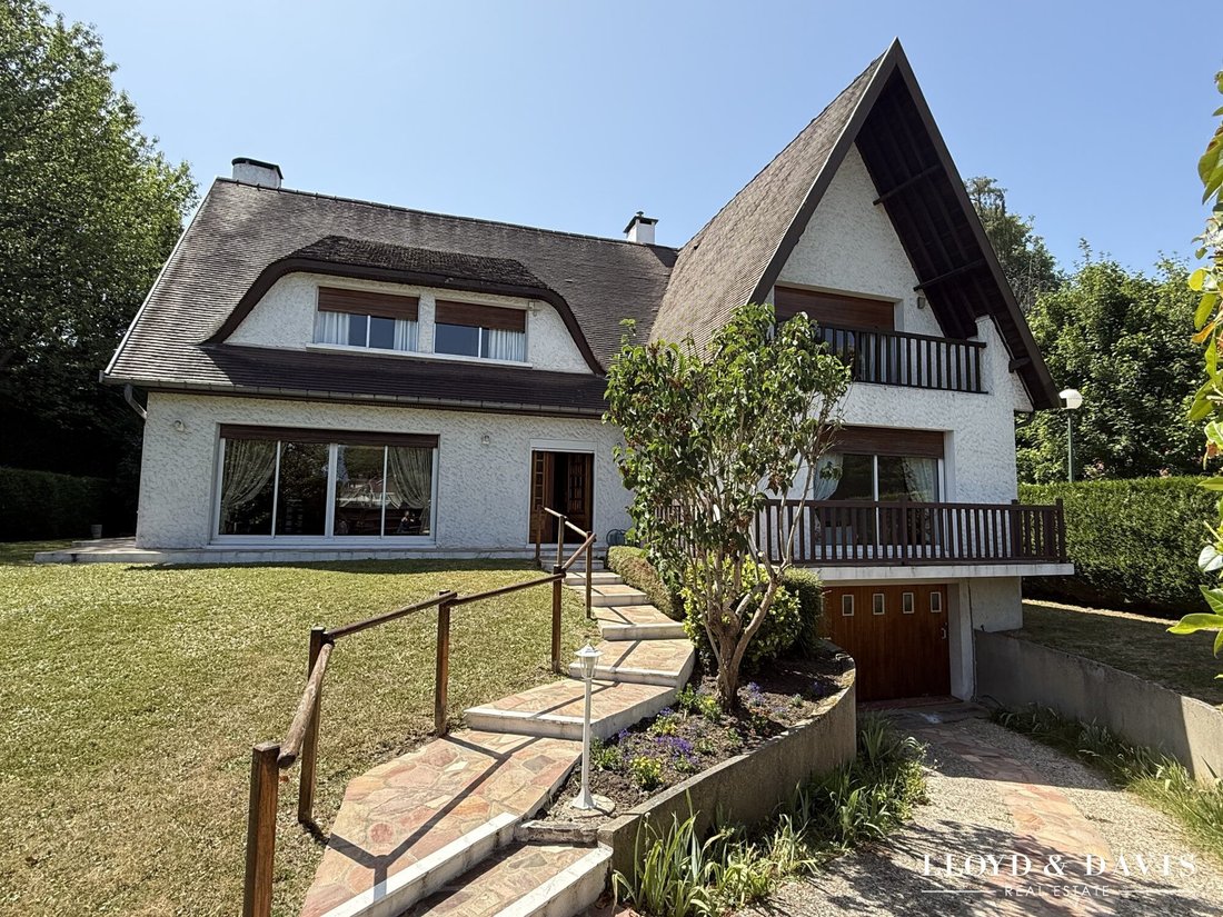 House in Chateau de Vaucresson, Vaucresson, France 1 - 17362573