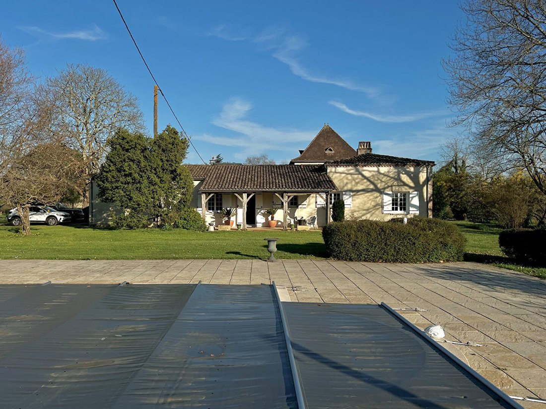Villa in Saint-Antoine-de-Breuilh, Nouvelle-Aquitaine, France 2 - 17357380