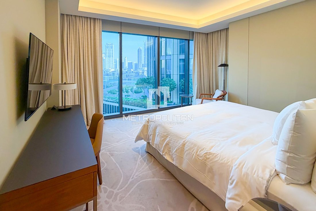 Apartment in Burj Khalifa Lake, Downtown Dubai, Dubai 3 - 17358346