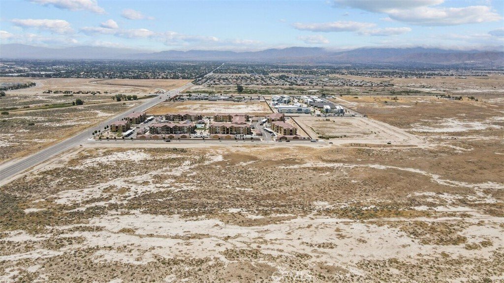 Land in Lancaster, California, United States 2 - 17361239