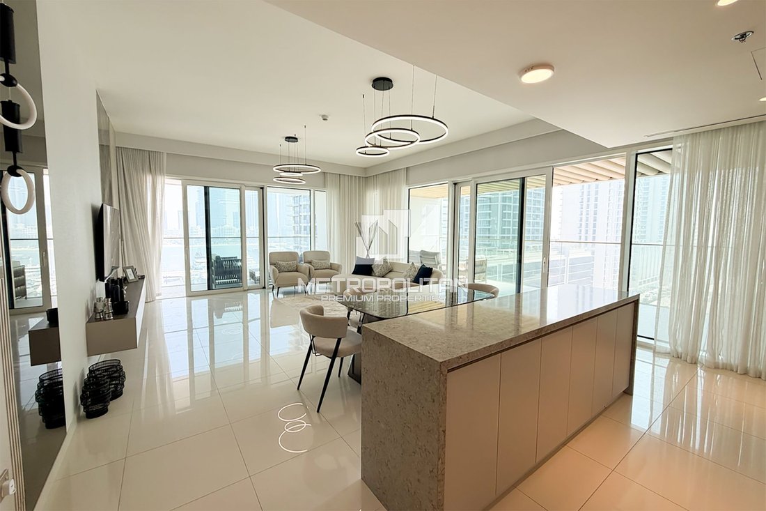 Apartment in Dubai Harbour, Dubai, United Arab Emirates 4 - 17358344