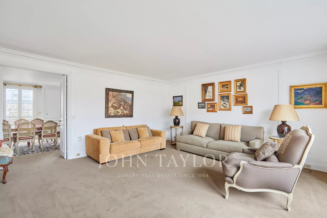 Apartment in Saint Thomas d'Aquin, Paris 7e Arrondissement, Paris 2 - 17361759