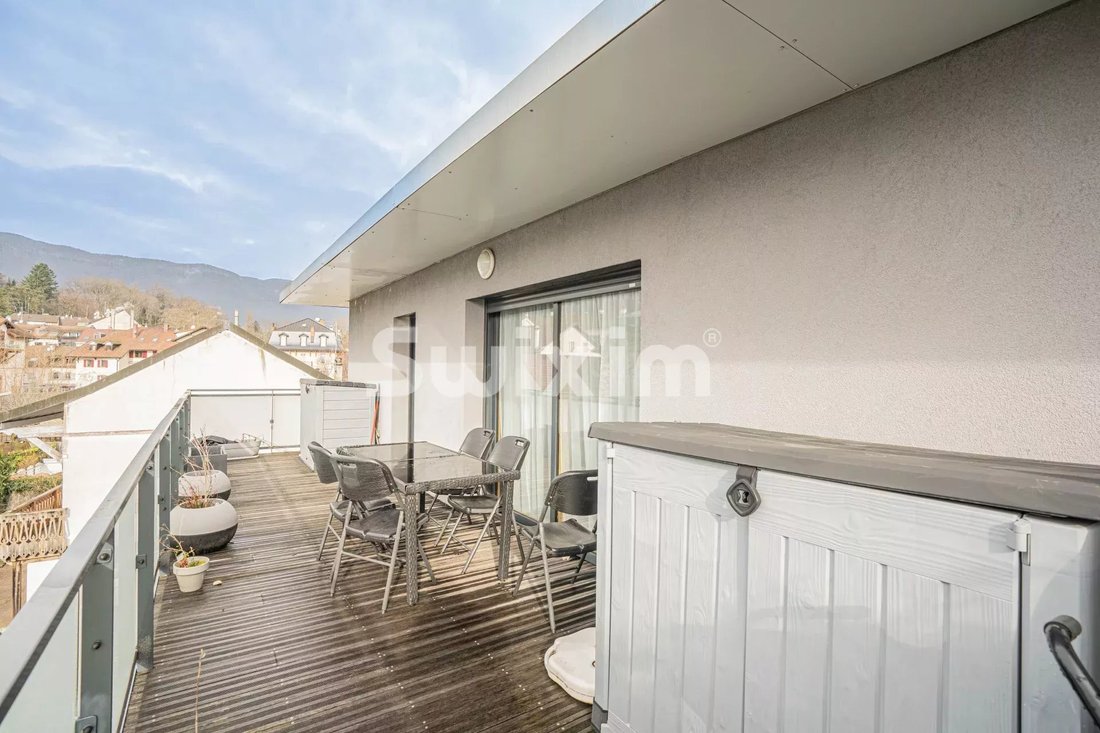 Apartment in Divonne-les-Bains, Auvergne-Rhône-Alpes, France 1 - 15584918