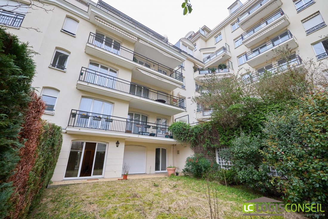 Apartment in La Faiencerie-Le Clos Saint Cyr, Bourg-la-Reine, France 1 - 17362518