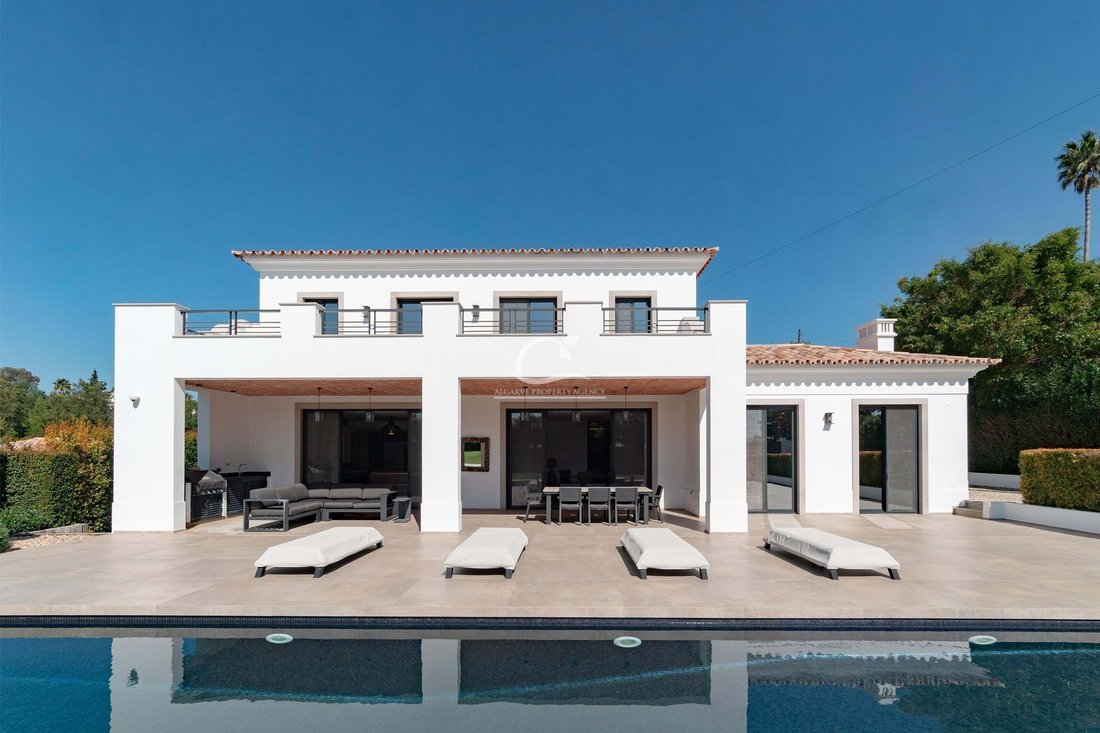 Villa in Loule (Sao Clemente), Algarve, Portugal 1 - 17349331