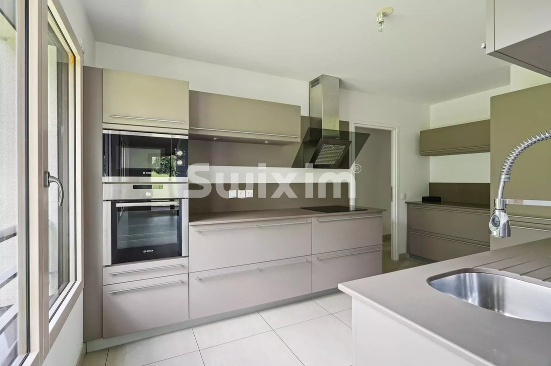 Apartment in Divonne-les-Bains, Auvergne-Rhône-Alpes, France 4 - 15009406
