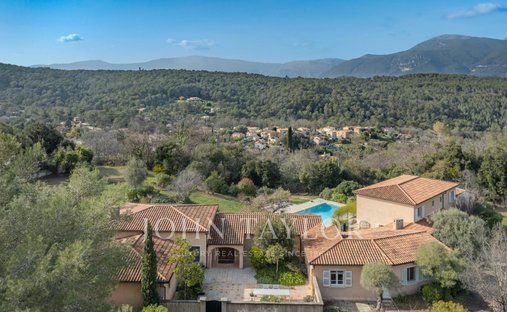 House in Sud, Roquefort-les-Pins, France 1