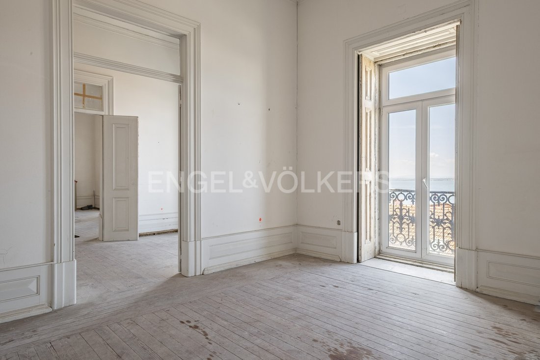 Apartment in Misericordia, Lisbon, Portugal 5 - 17364034