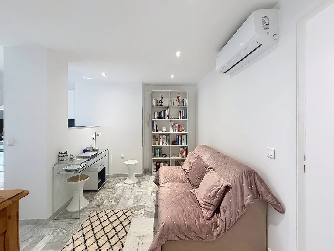 Apartment in Hippodrome, Cagnes-sur-Mer, France 4 - 17369947