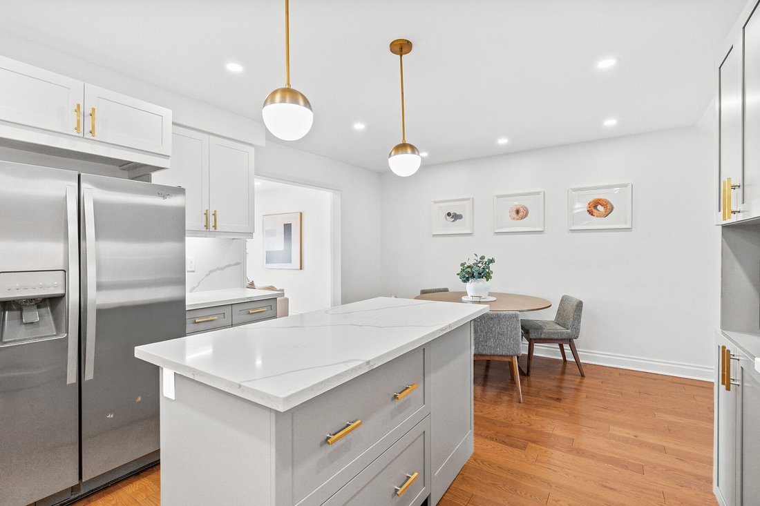 House in Toronto, Ontario, Canada 4 - 17369282