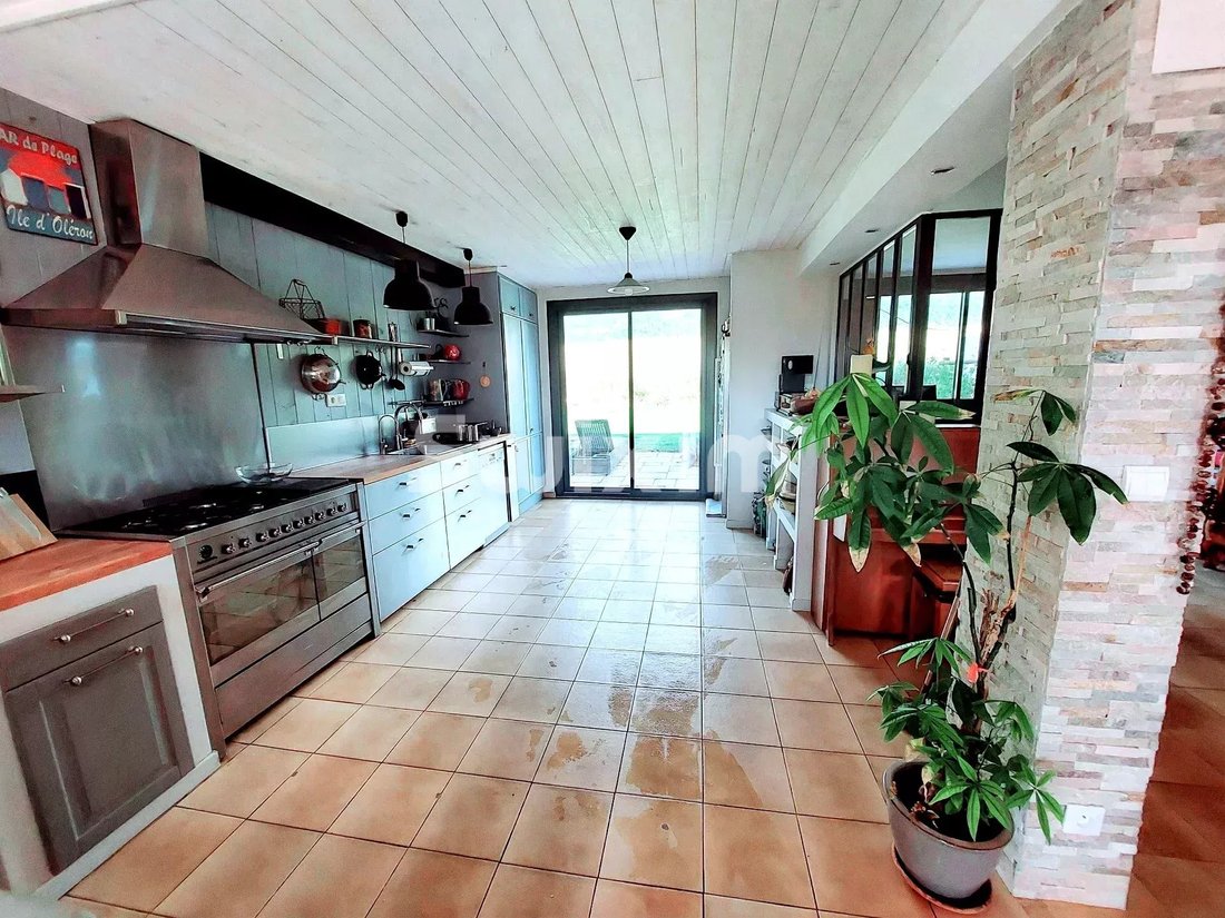 House in Divonne-les-Bains, Auvergne-Rhône-Alpes, France 4 - 16091544