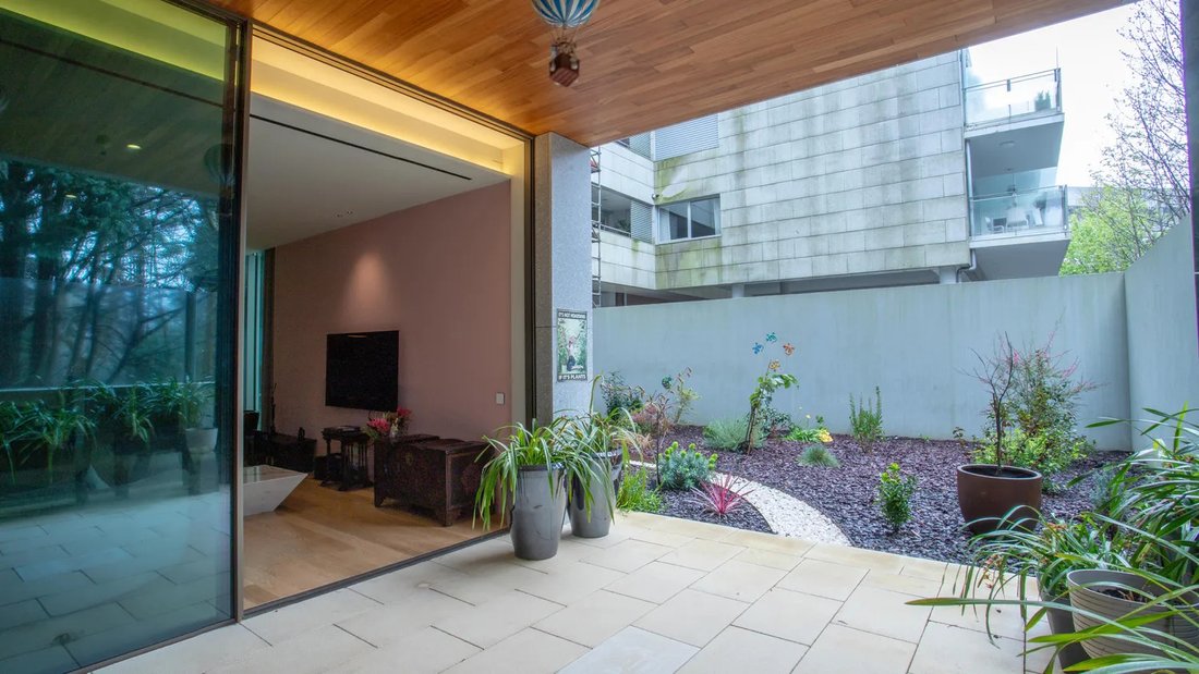 Apartment in Aldoar, Foz do Douro e Nevogilde, Porto District, Portugal 1 - 17368035
