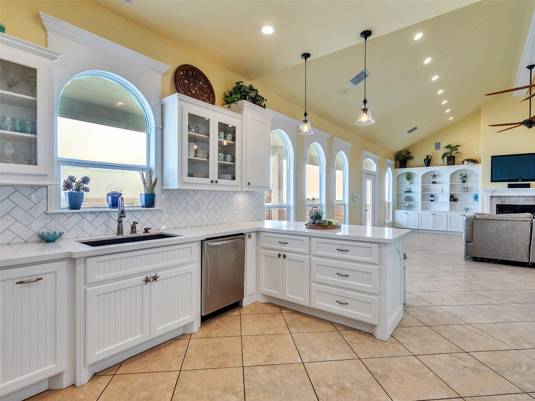 House in Bolivar Peninsula, Texas, United States 5 - 17371514