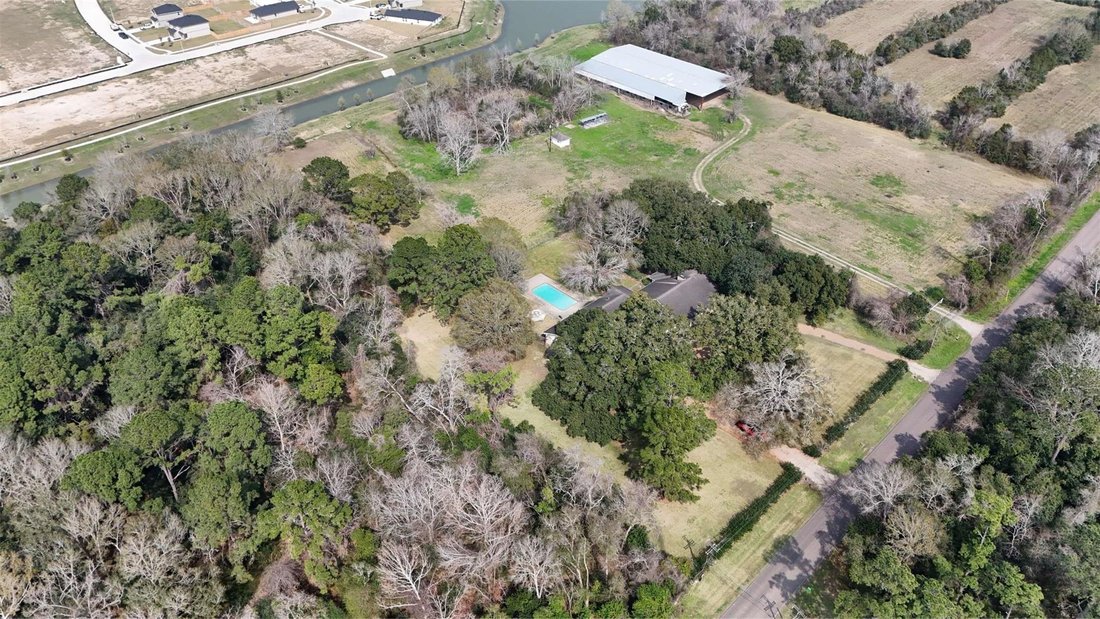 House in Alvin, Texas, United States 4 - 17369670
