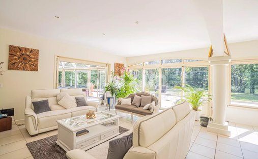 House in Ouest, Gex, France 1
