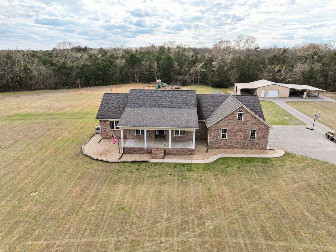 House in Shelbyville, Tennessee, United States 3 - 17367838