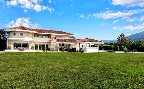 House in Veigy-Foncenex, Auvergne-Rhône-Alpes, France 1