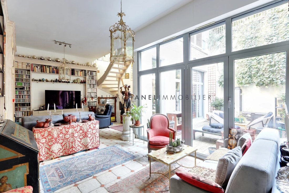 Apartment in Montorgueil-Saint Denis, Paris 2e Arrondissement, Paris 3 - 17357362