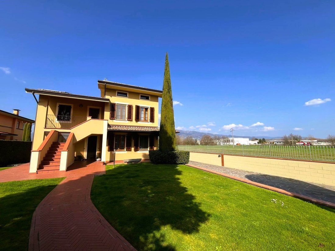 Villa in Lammari, Capannori, Tuscany 3 - 17370913