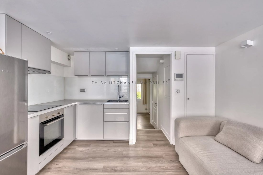 Apartment in Montorgueil-Saint Denis, Paris 2e Arrondissement, Paris 5 - 17357420