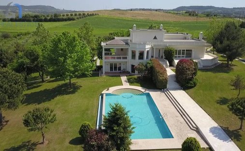 Villa in Central Macedonia, Macedonia and Thrace, Greece 1