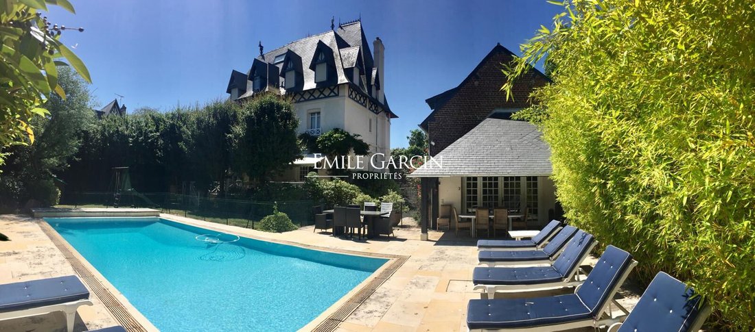 Villa in Deauville, Normandy, France 1 - 17361525