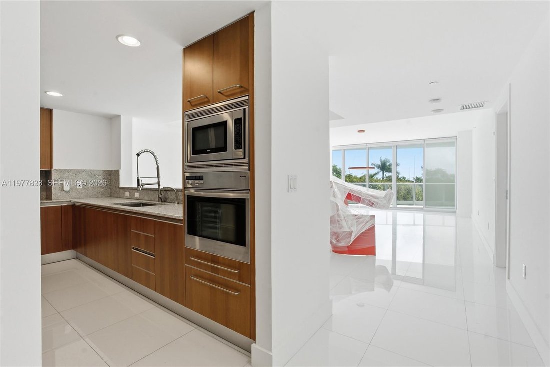Condo in Miami, Florida, United States 4 - 17356478