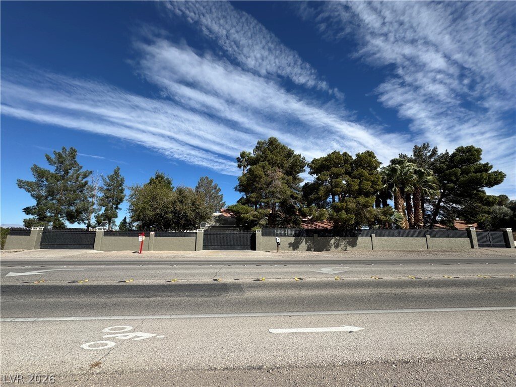 House in Las Vegas, Nevada, United States 1 - 17360208