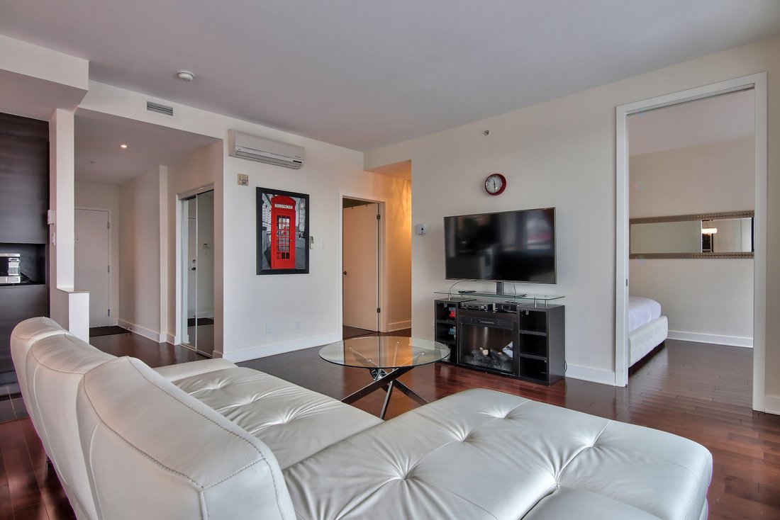 Condo in Montréal, Quebec, Canada 4 - 17367313