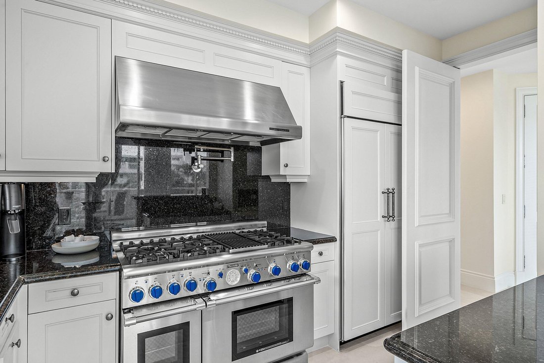Condo in Palm Beach, Florida, United States 5 - 17314478