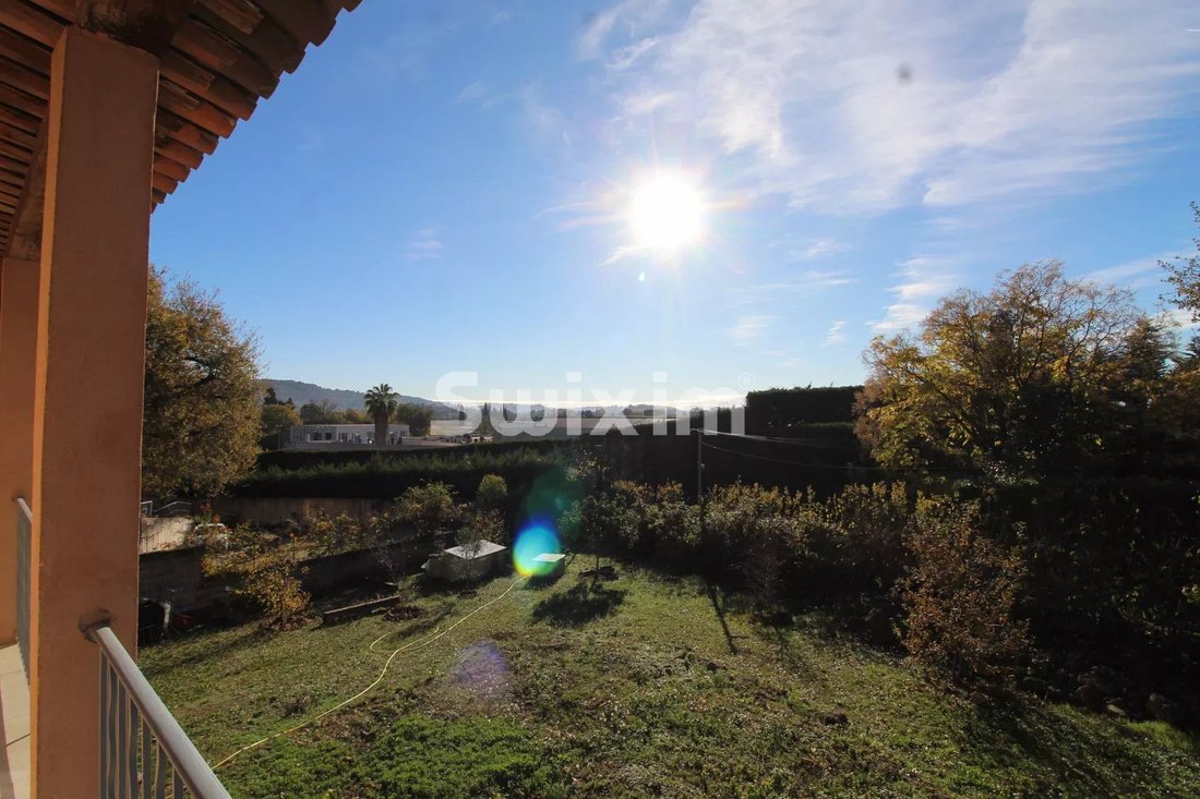 Villa in Grasse, Provence-Alpes-Côte d'Azur, France 1 - 16741048