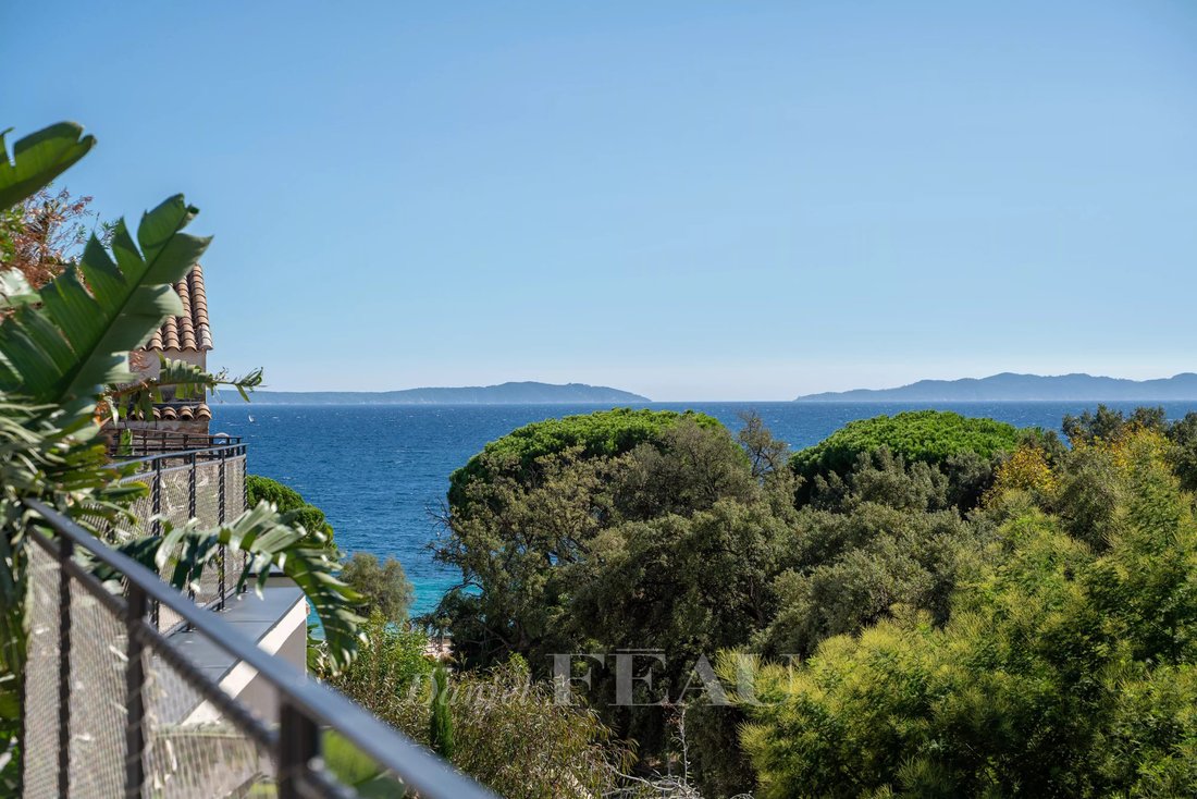 Apartment in Le Lavandou, Provence-Alpes-Côte d'Azur, France 1 - 17357947