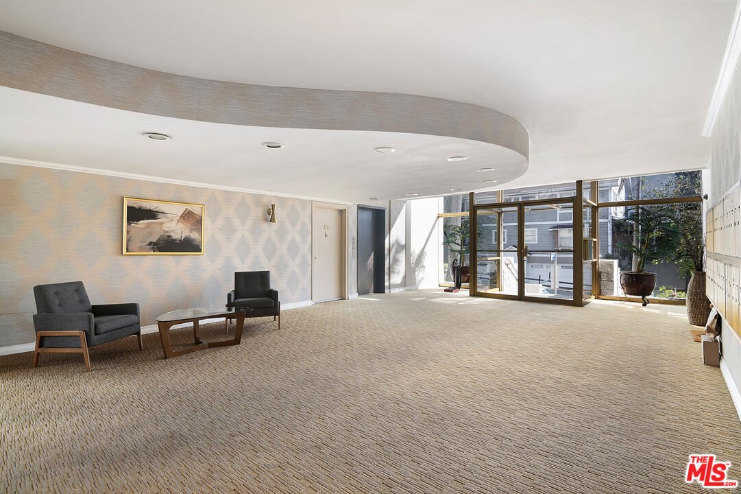 Condo in Los Angeles, California, United States 3 - 17360303