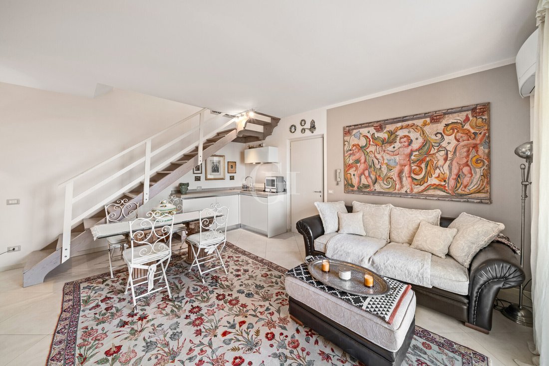 House in Lazise, Veneto, Italy 5 - 17363339