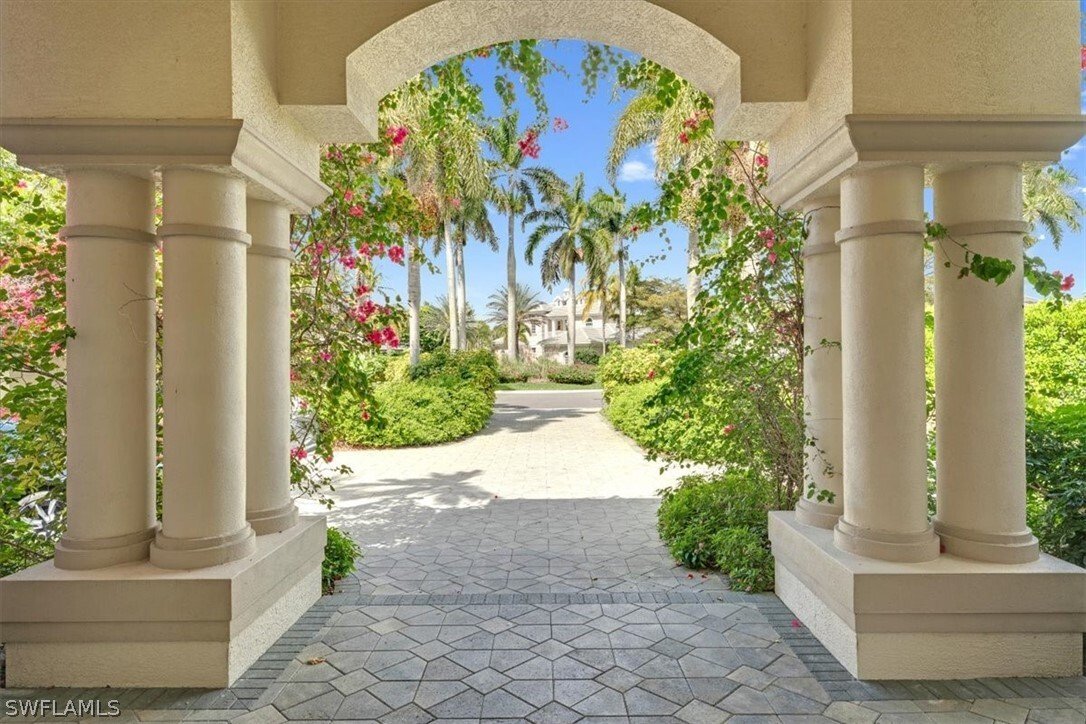House in Naples, Florida, United States 3 - 16235559