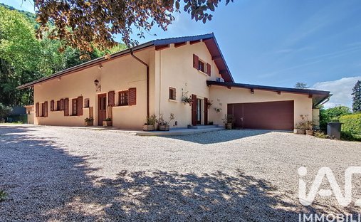 Haus in Monnetier-Mornex, Auvergne-Rhône-Alpes, Frankreich 1