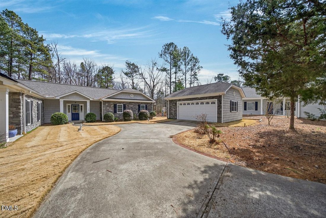 Farm Ranch in Raleigh, North Carolina, United States 5 - 17356293