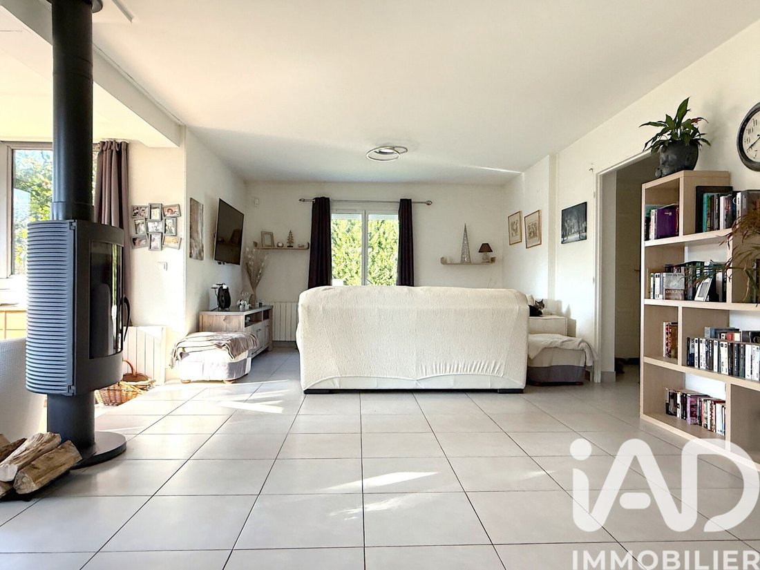 House in Grosrouvre, Ile-de-France, France 5 - 17370343