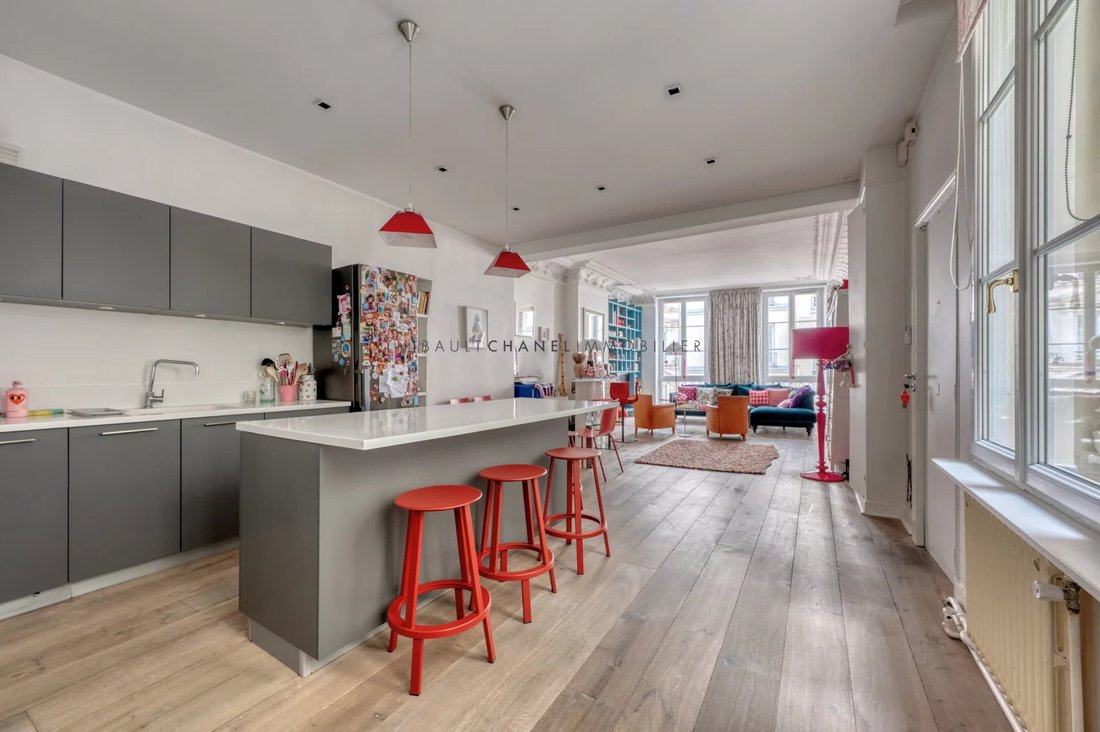 Apartment in Montorgueil-Saint Denis, Paris 2e Arrondissement, Paris 5 - 17357482