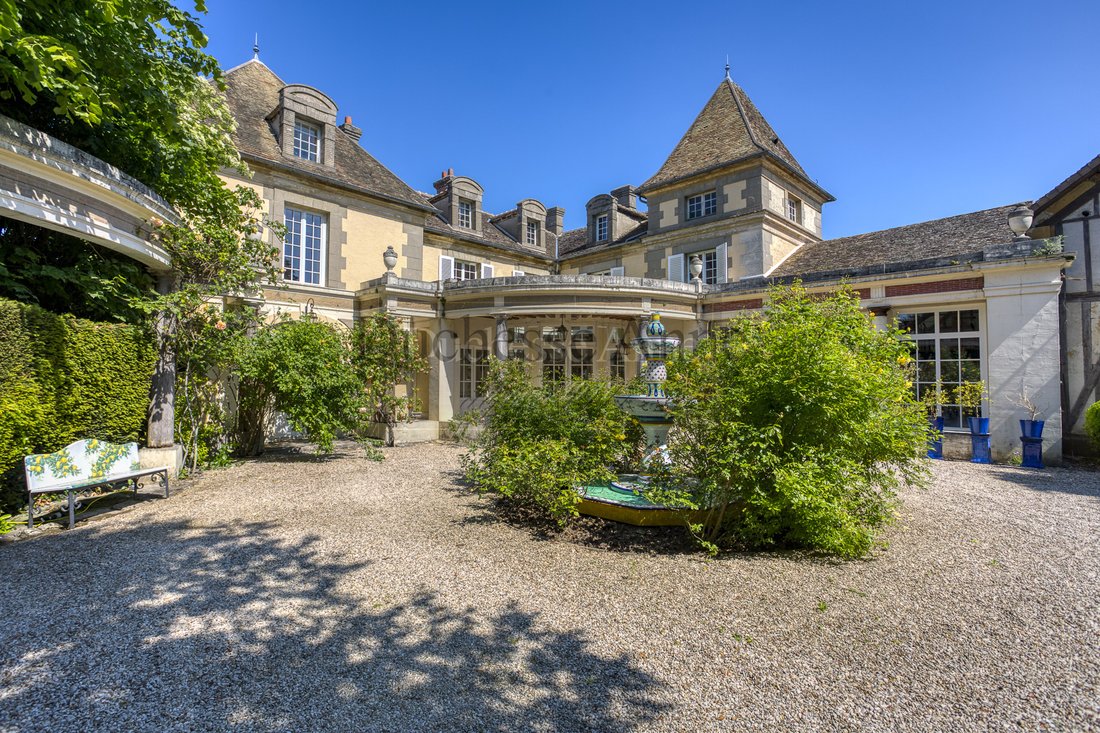 Castle in Thoiry, Ile-de-France, France 2 - 15418696
