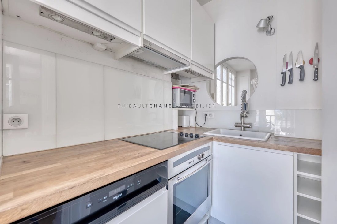 Apartment in Montorgueil-Saint Denis, Paris 2e Arrondissement, Paris 5 - 17357680